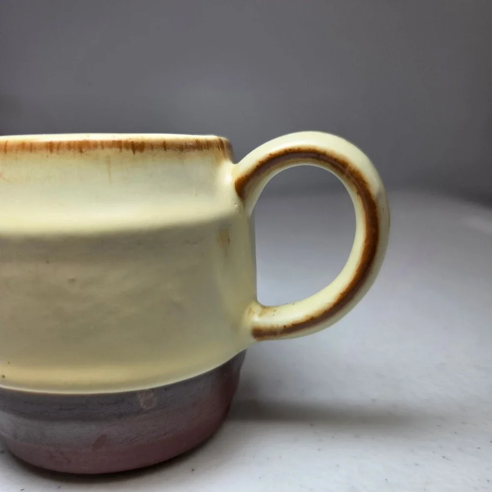 Ireland Cream Pitcher Mini Pottery Irish Country Two-Tone Ceramic‎ Creamer
